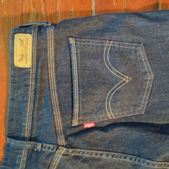 Levi's Dark Wash Jean Shorts Sz 12 - Picture 7 of 9